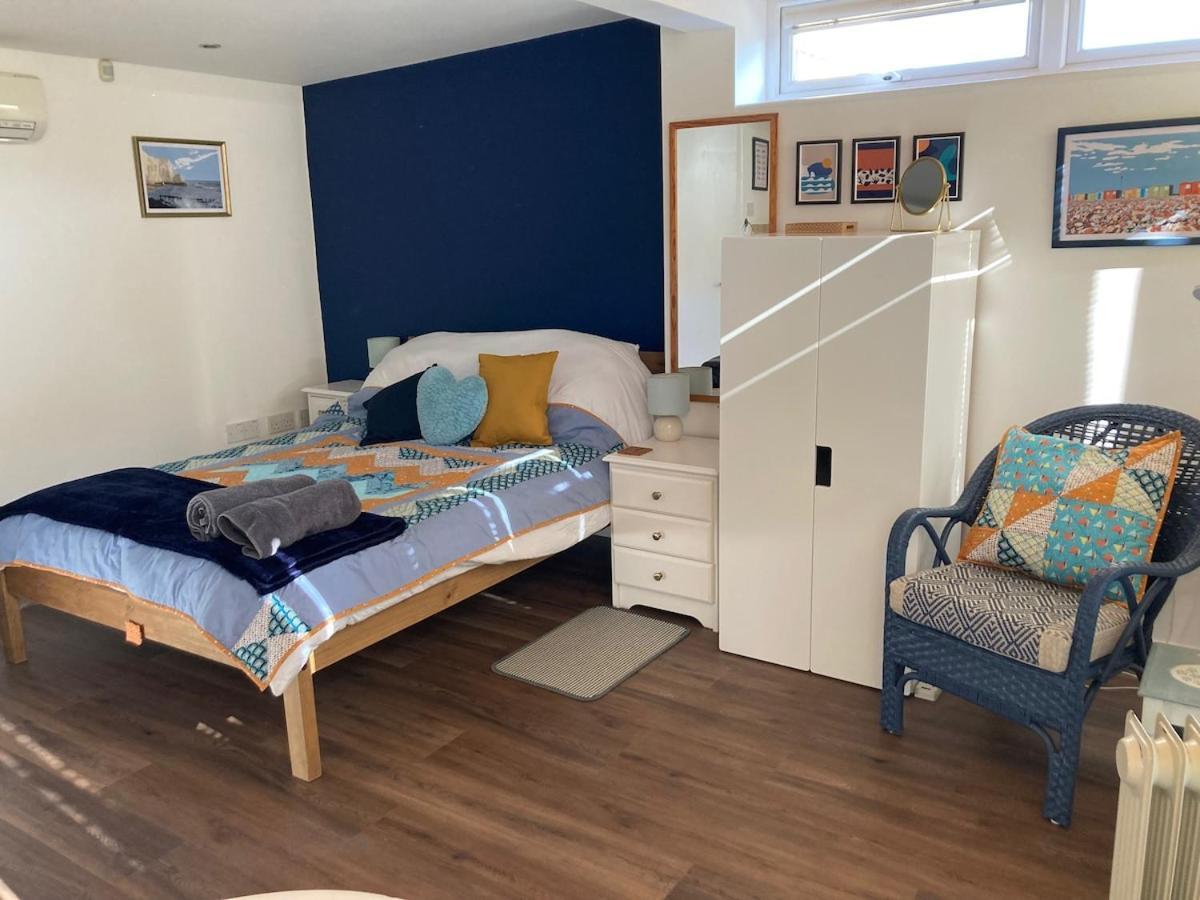 Self-Contained Cosy Garden Room Seven Sisters Seaford Exteriör bild